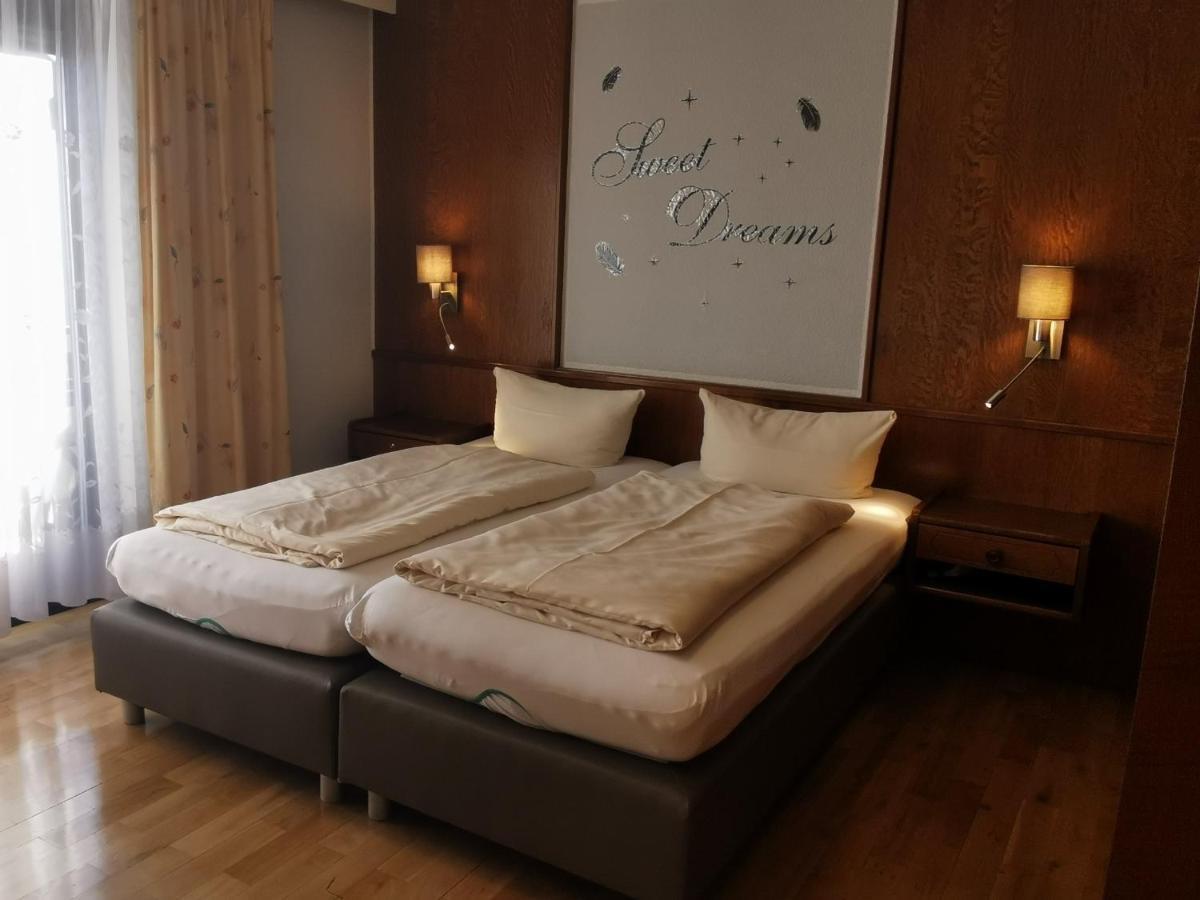 Hotel Landgasthof Zum Schildhauer Halfing Kültér fotó